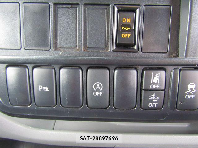 Hino DUTRO 2022-03 6904495-19