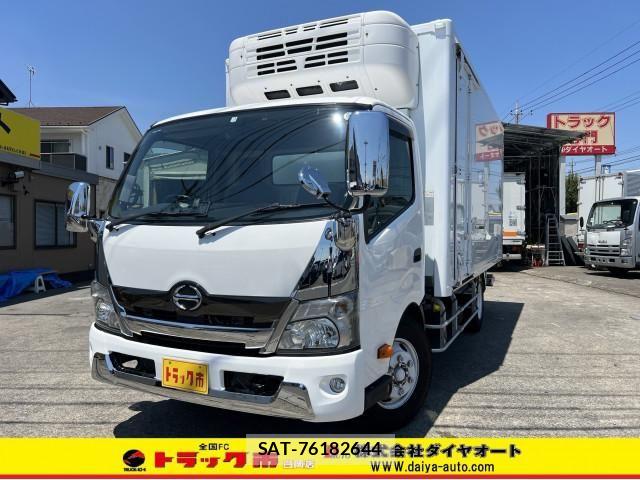 Hino DUTRO 2018-05 6904489-0