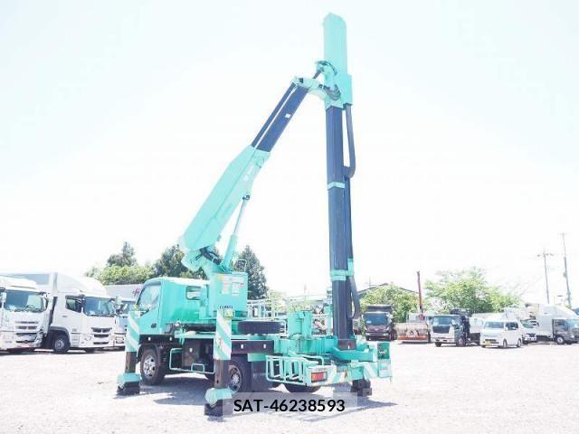 Hino DUTRO 2014-04 6904480-12