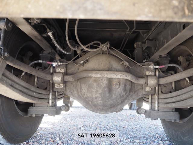 Hino DUTRO 2017-11 6904481-16