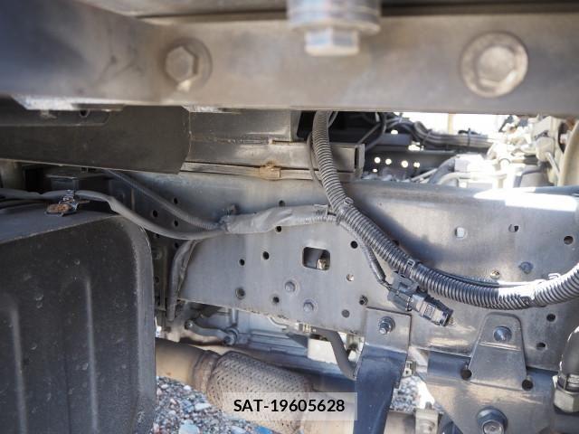 Hino DUTRO 2017-11 6904481-25