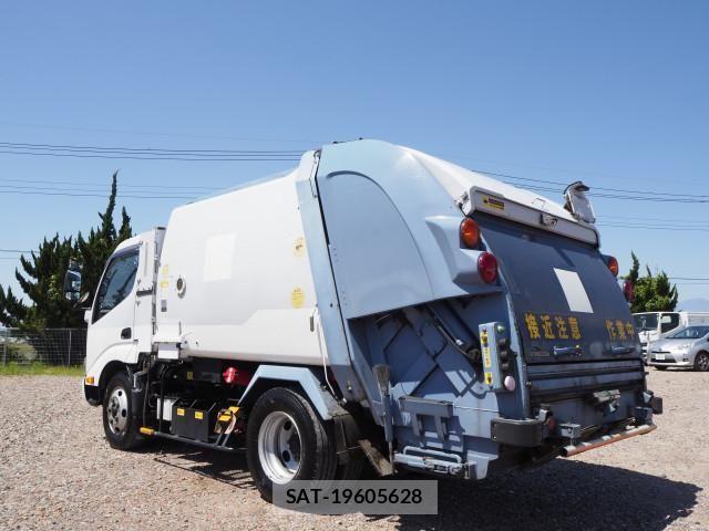 Hino DUTRO 2017-11 6904481-2