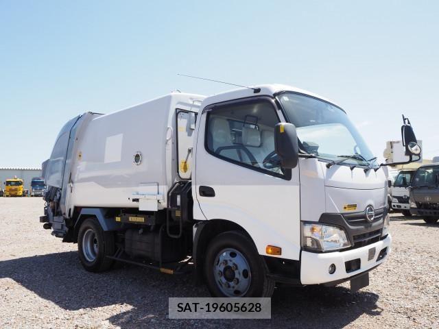 Hino DUTRO 2017-11 6904481-6