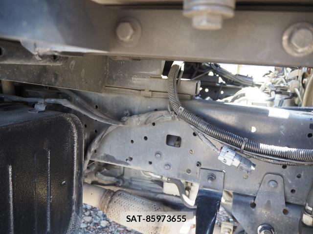 Hino DUTRO 2017-11 6904484-25