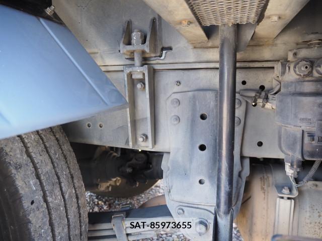 Hino DUTRO 2017-11 6904484-27