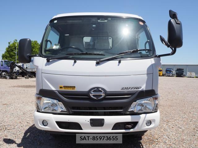 Hino DUTRO 2017-11 6904484-7
