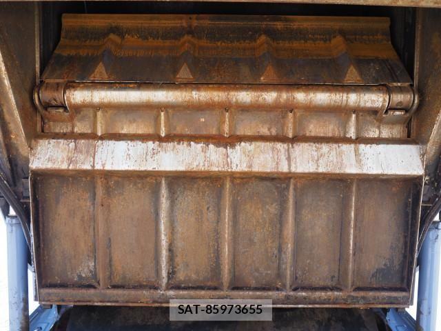 Hino DUTRO 2017-11 6904484-8
