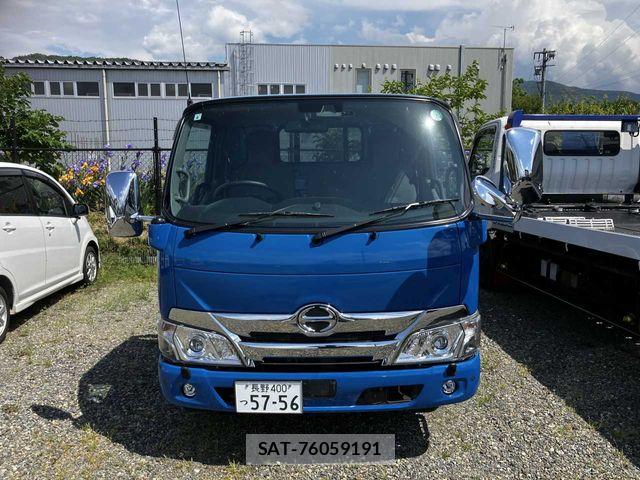 Hino DUTRO 2020-04 6904459-10