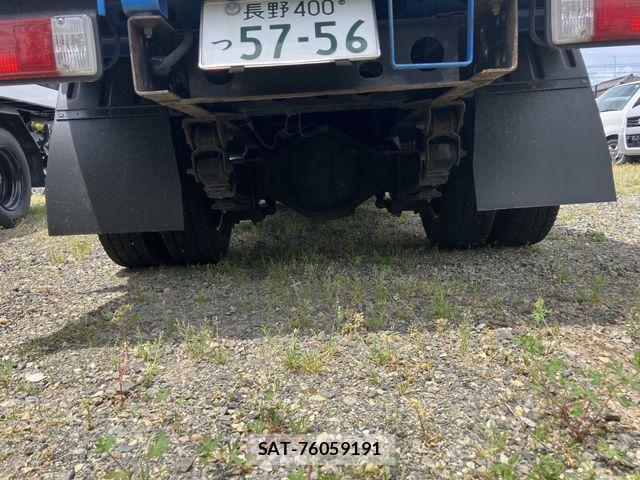 Hino DUTRO 2020-04 6904459-11