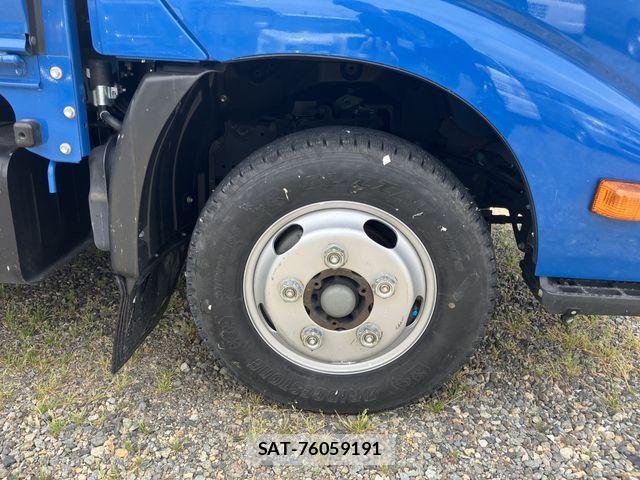 Hino DUTRO 2020-04 6904459-8