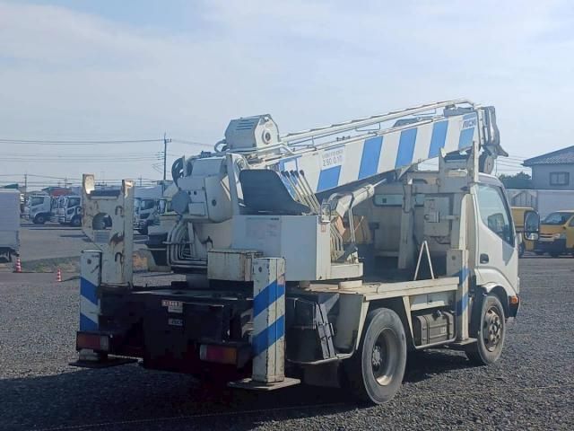 Hino DUTRO 2012-06 6964375-4