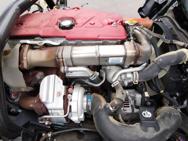Hino DUTRO 2024-04 6964383-18