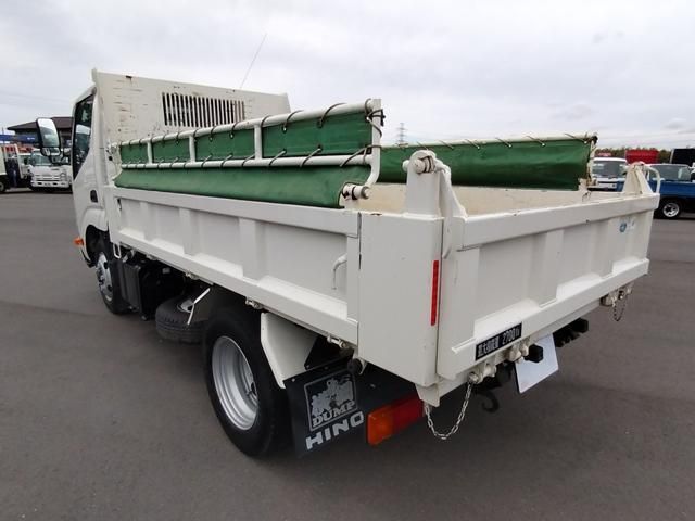 Hino DUTRO 2024-04 6964383-3
