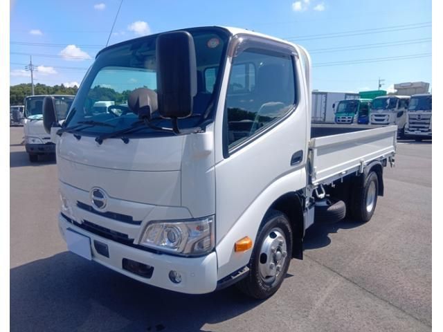 Hino DUTRO 2022-05 6964392-0
