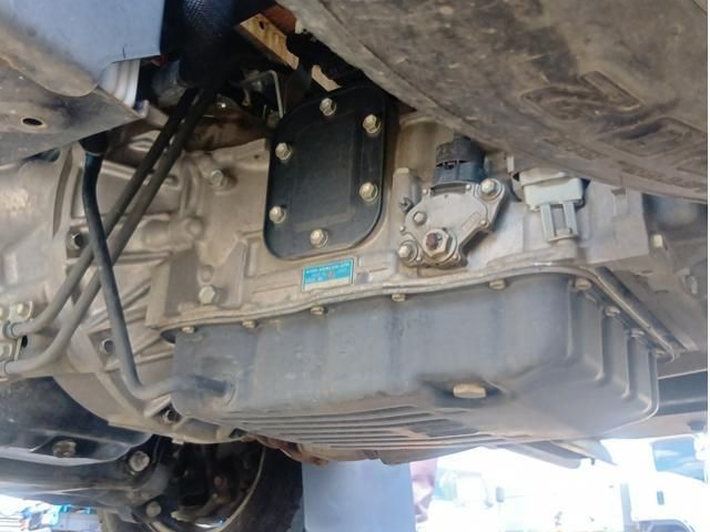 Hino DUTRO 2022-05 6964392-11