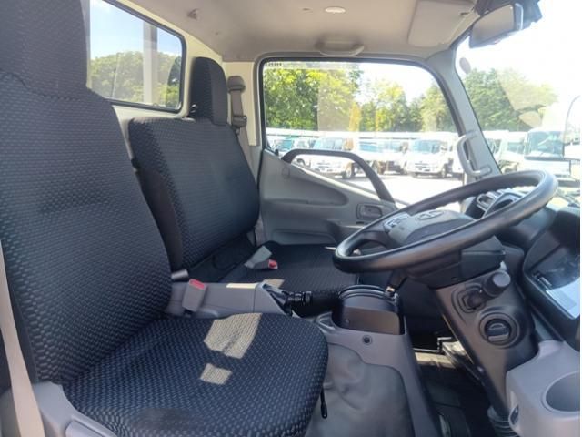Hino DUTRO 2022-05 6964392-17
