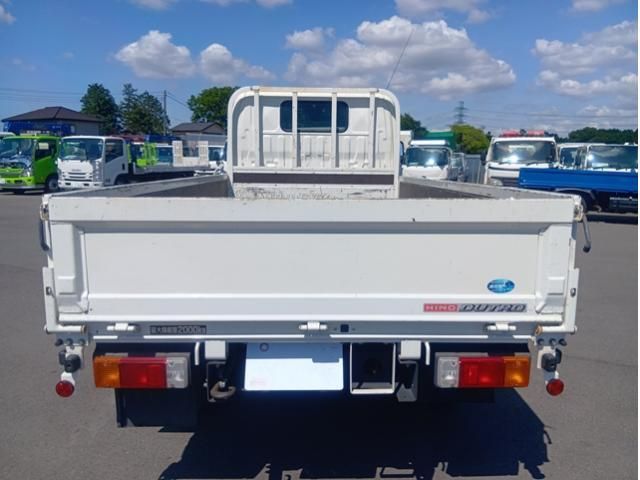 Hino DUTRO 2022-05 6964392-3