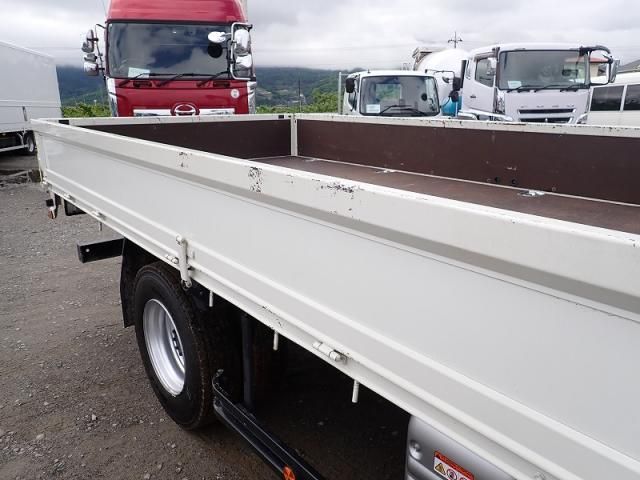 Hino DUTRO 2024-06 6964371-25