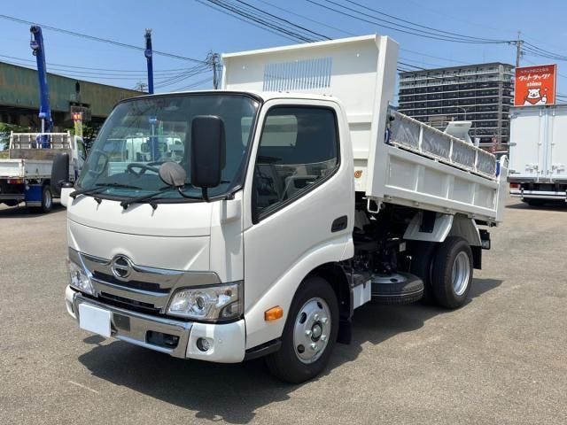 Hino DUTRO 2024-09 6964377-0