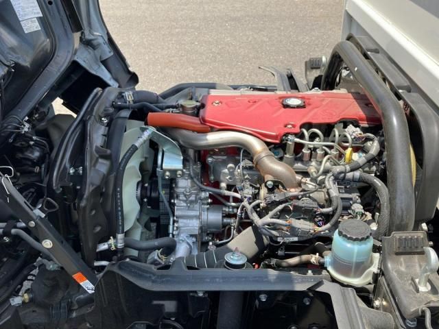 Hino DUTRO 2024-09 6964377-16