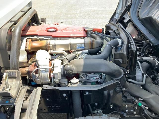 Hino DUTRO 2024-09 6964377-17