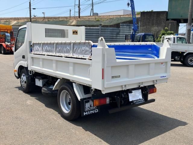 Hino DUTRO 2024-09 6964377-3
