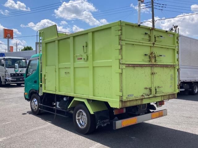 Hino DUTRO 2010-04 6964405-3