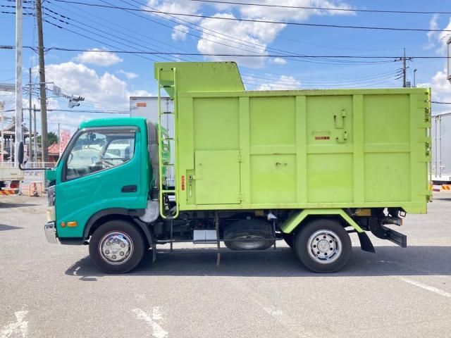 Hino DUTRO 2010-04 6964405-6