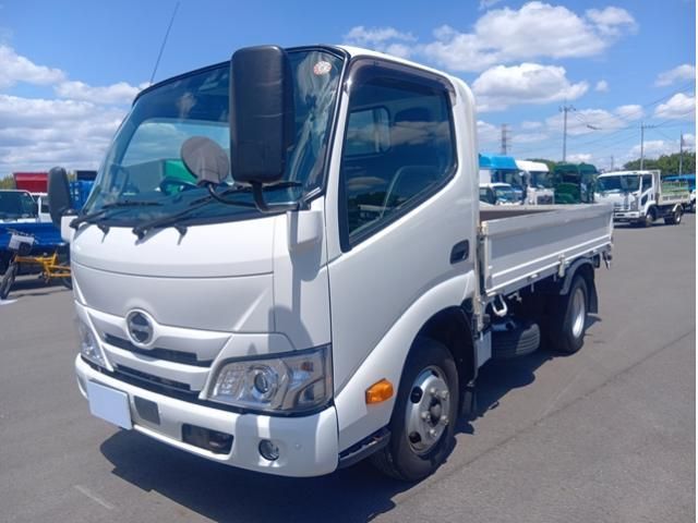 Hino DUTRO 2022-05 6964396-0