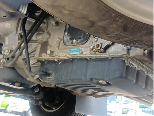 Hino DUTRO 2022-05 6964396-11