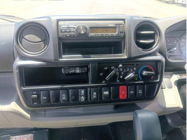 Hino DUTRO 2022-05 6964396-21
