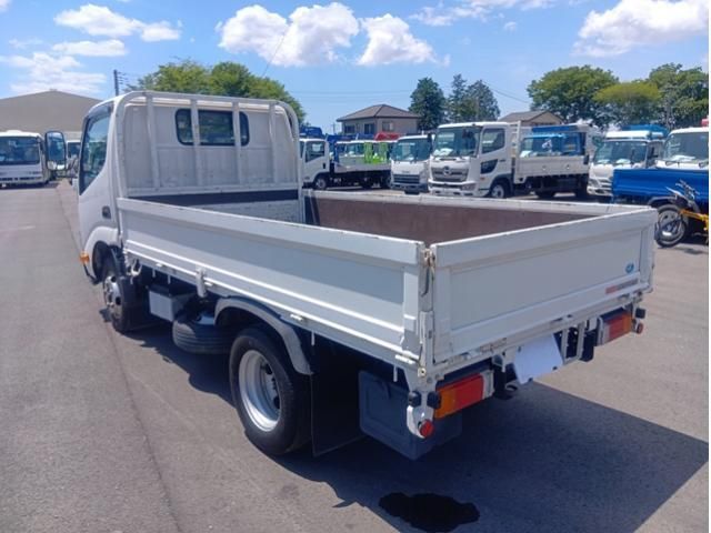 Hino DUTRO 2022-05 6964396-6