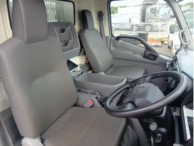 Hino DUTRO 2024-02 6964370-23