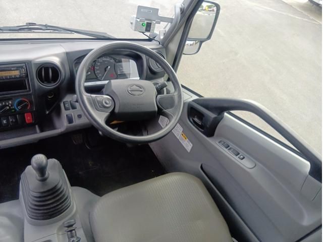 Hino DUTRO 2024-02 6964370-25