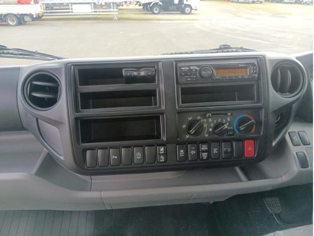 Hino DUTRO 2024-02 6964370-26