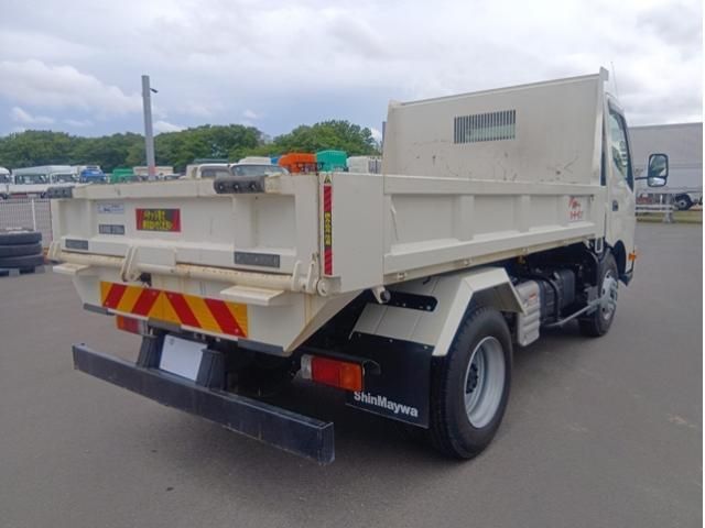 Hino DUTRO 2024-02 6964370-2