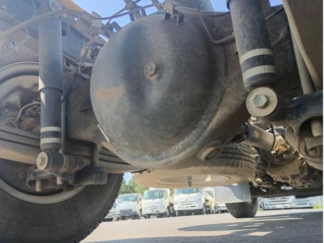 Hino DUTRO 2023-04 6964386-11