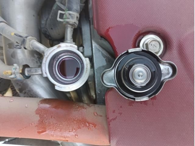 Hino DUTRO 2023-04 6964386-18