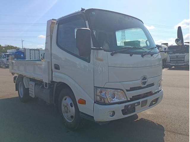Hino DUTRO 2023-04 6964386-1