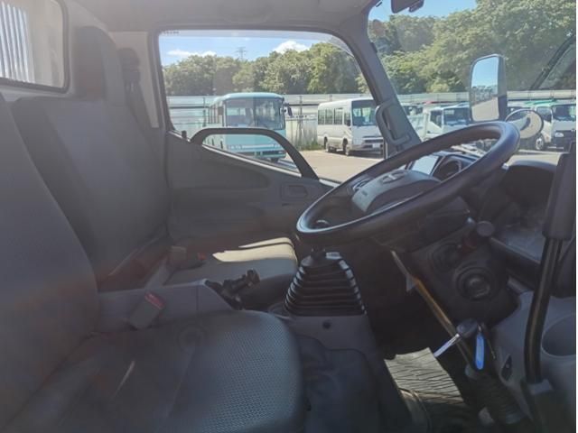 Hino DUTRO 2023-04 6964386-20