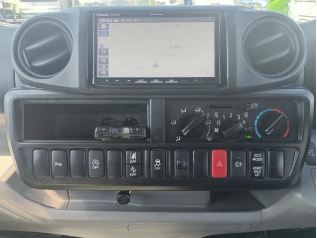 Hino DUTRO 2023-04 6964386-23