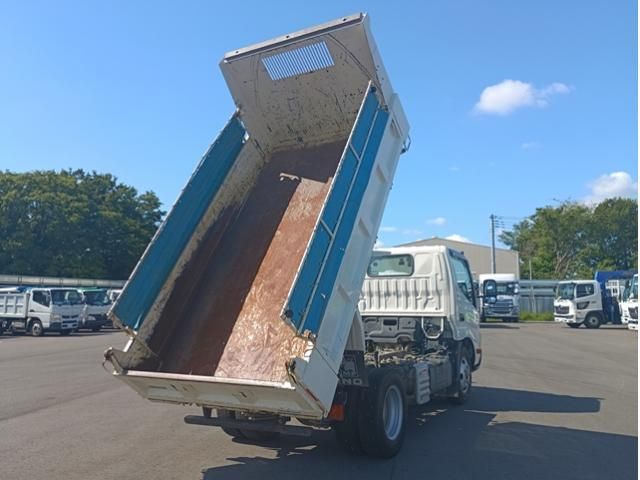 Hino DUTRO 2023-04 6964386-6