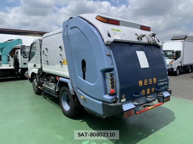 Hino DUTRO 2017-01 6993227-1