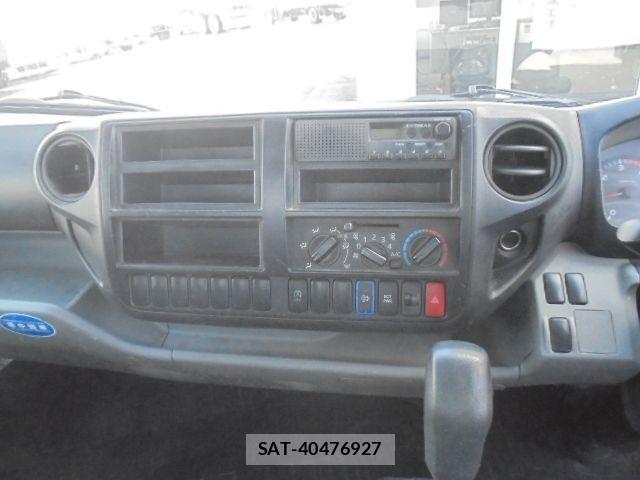 Hino DUTRO 2013-10 6993233-15