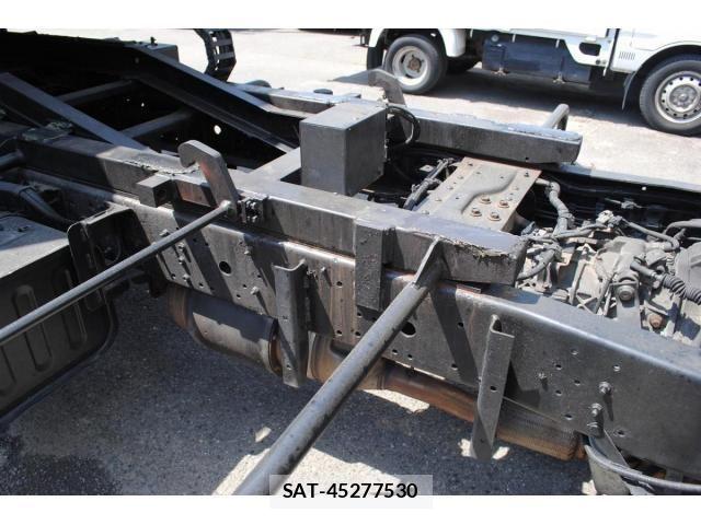 Hino DUTRO 2005-05 7020379-14
