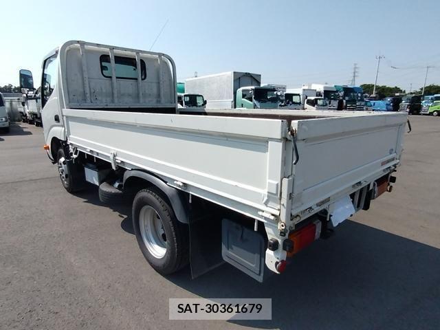 Hino DUTRO 2022-05 7020375-3
