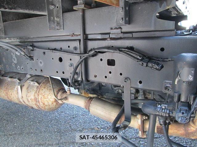 Hino DUTRO 2019-03 7020377-21