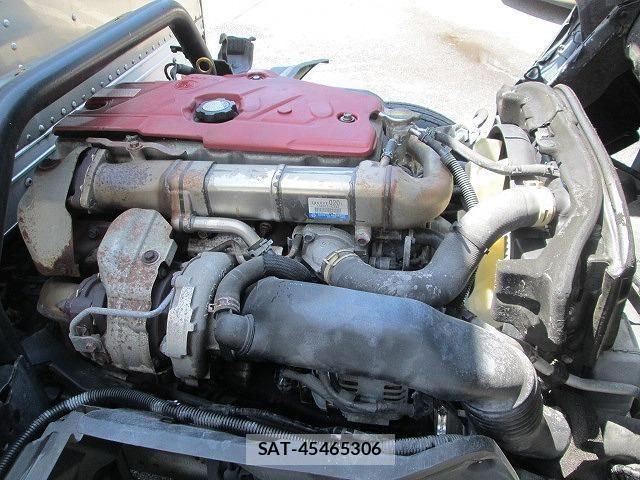Hino DUTRO 2019-03 7020377-29
