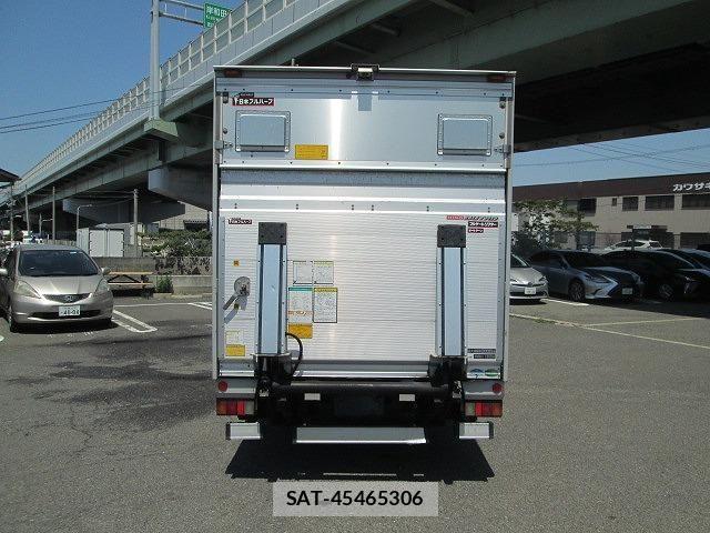 Hino DUTRO 2019-03 7020377-6