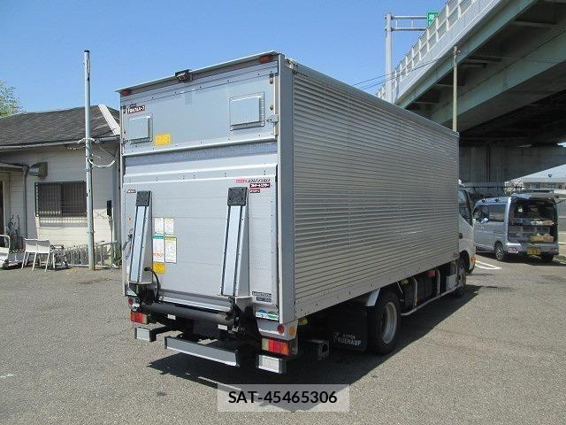 Hino DUTRO 2019-03 7020377-7